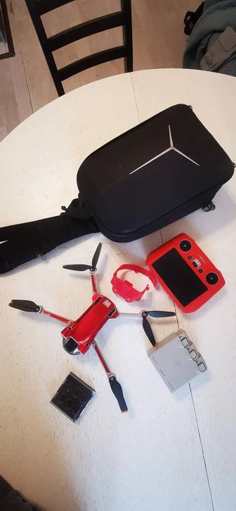Продаю компактный и продвинутый дрон DJI Mini 3 Pro Fly More Combo