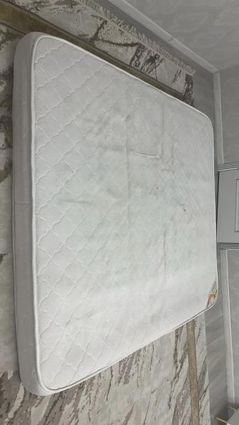 Продам б/у матрас 180 на 200