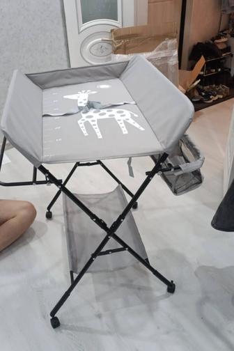 Пеленальный стол