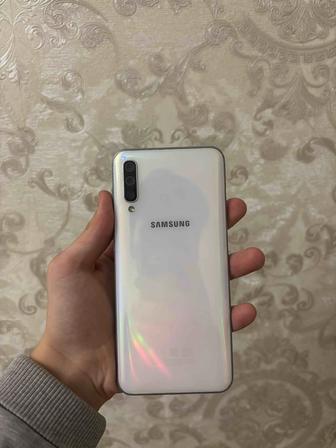 Samsung Galaxy A50