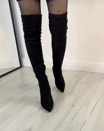 Продам новые женские сапоги