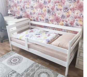 Кроватка детская