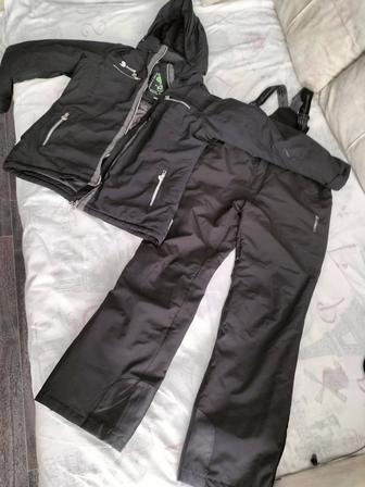 Зимний лыжный костюм.