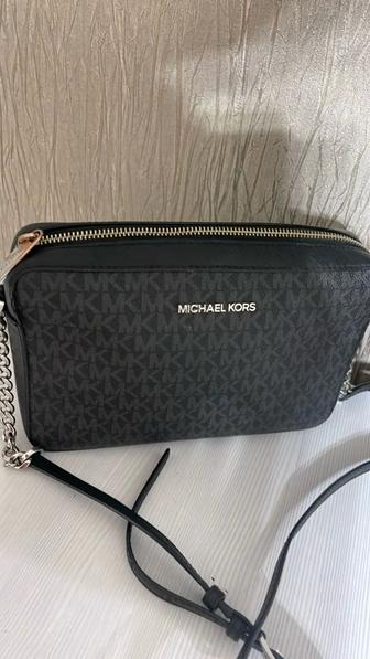 Продам сумку Michael Kors