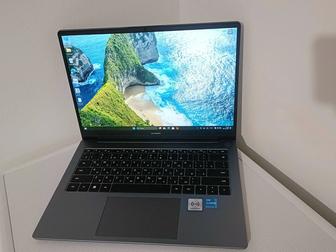 Нuawei matebook 14/ core i3 1215U/ 8gb/ 256gb/ UHD Graphics