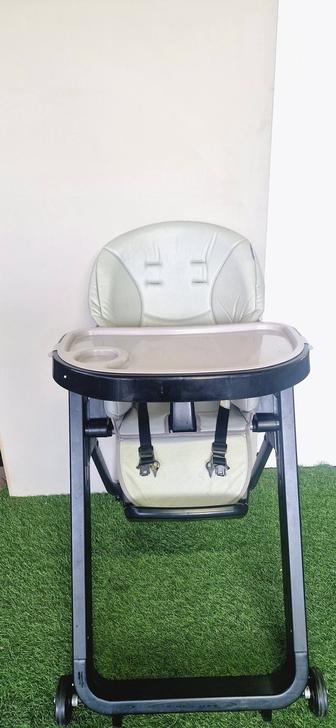 Стульчик для кормления Ivolia Leon