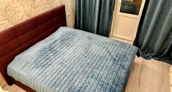 Срочно продам королевская кровать в отличном состоянии