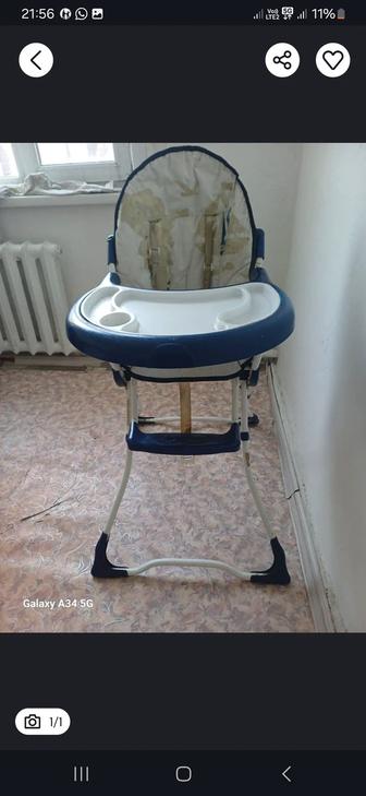 Продам стульчик для кормление.