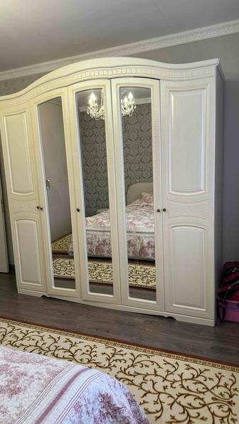 Шкаф 4-х дверный