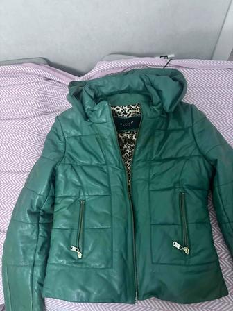 Куртка 40-42размер