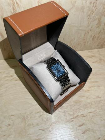 Часы Cartier