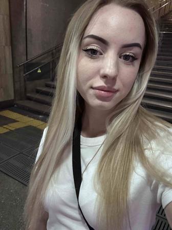 Официант / официантка