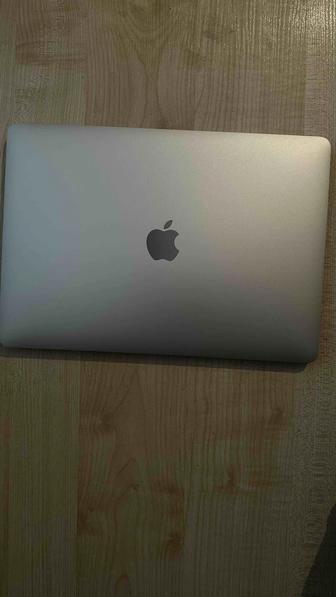 Продам MacBook Pro
