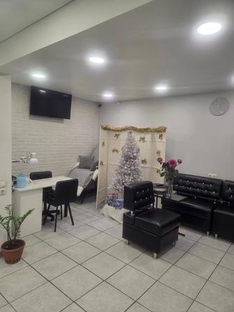 Аренда места.Мастеру маникюр-педикюр