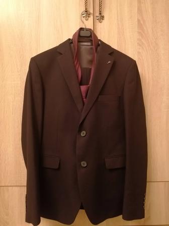 костюм тройка сатылады либо обмен