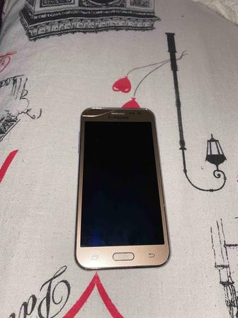 Телефон Samsung J2