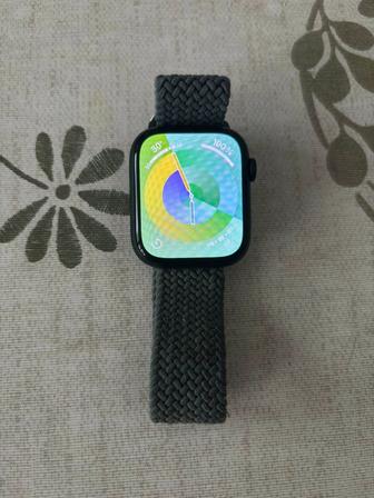 Apple Watch 7 45 мм зеленый