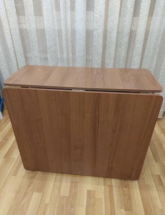 Стол книжка