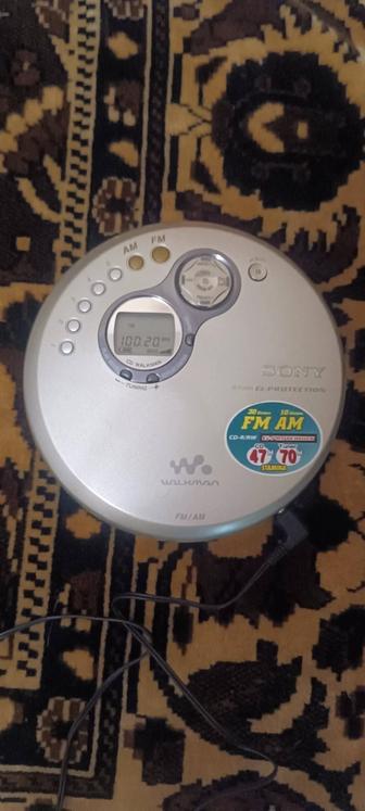 CD плеер с радио Sony Walkman