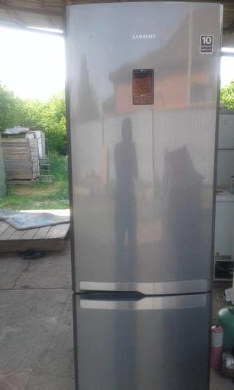 Продам холодильники