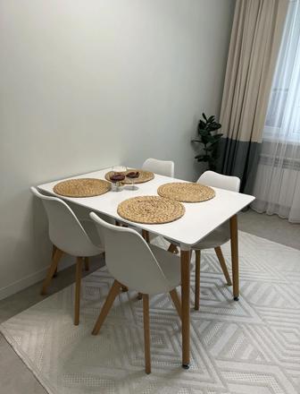 Продам стол со стульями