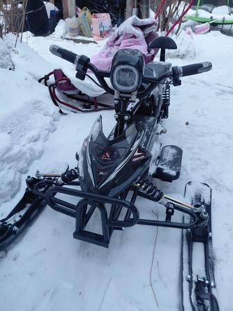 Продам Снегаход детский