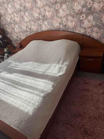 Продам 2-х спальную кровать