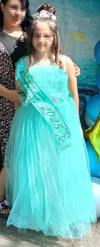 Продам нарядное платье. Идеальное состояние