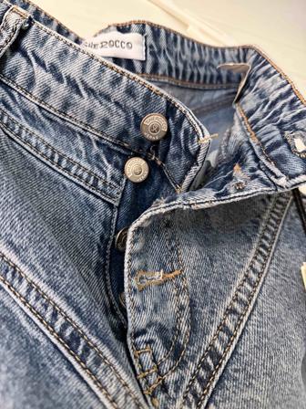 Джинсы женские