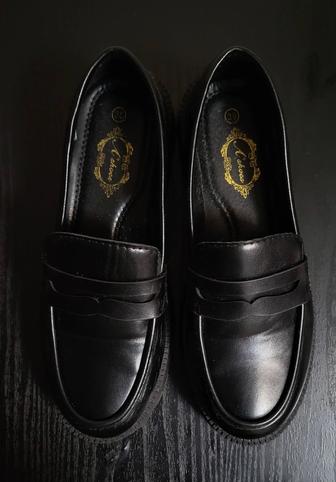 Лоферы Ashoes 38 размер