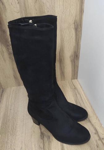 Продам новые сапоги