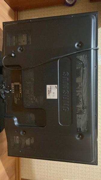 Продам телевизор на запчасти