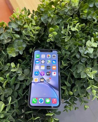Продам IPhone XR 64GB