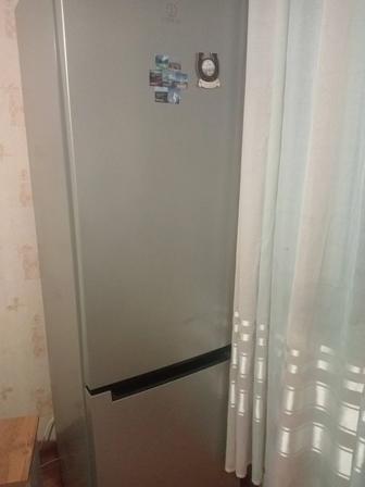 Продам холодильник бу срочно