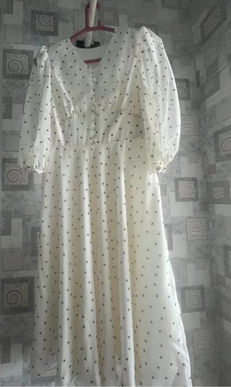 Платья