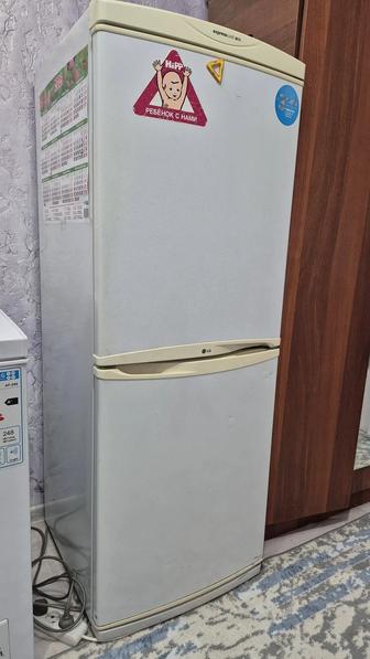Холодильник б/у