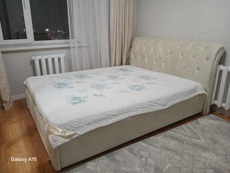 Продам двухспальную кровать длинна 2 метра,ширина 1.7 метров