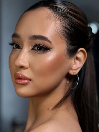 Новогодний образ (макияж и прическа)