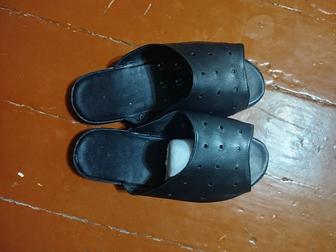 Шлепки мужские