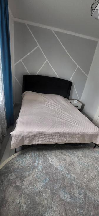Продам спальный гарнитур