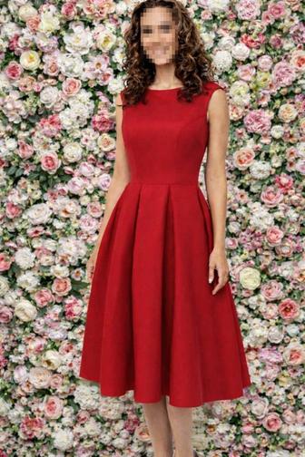 Платья красная