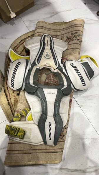 Детская хокейная защита и шорты