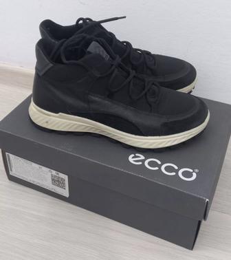 Кроссовки на мальчика 37р