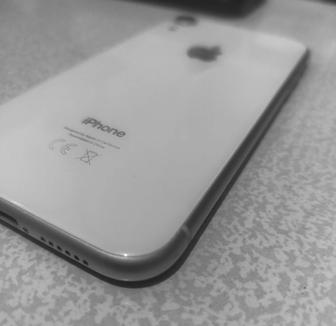 Продам айфон