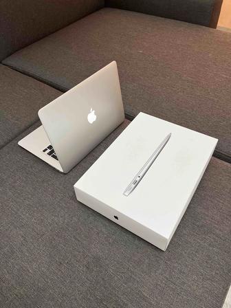 Продам MacBook Air