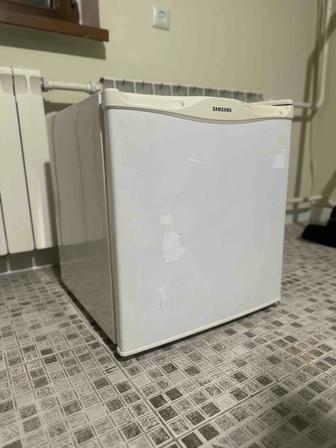 Барный мини холодильник