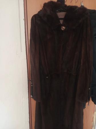 Продам шубу норковую