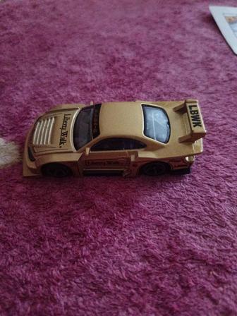 Машинка Хот вилс