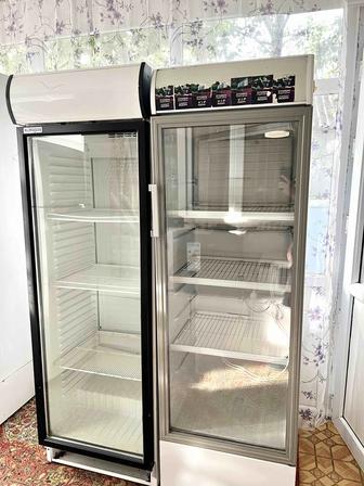 Продам Холодильник Витрина