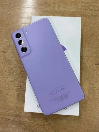 ПРОДАМ SAMSUNG S21FE С КОРОБКОЙ И ДОКУМЕНТАМИ В ИДЕАЛЬНОМ СОСТОЯНИИ